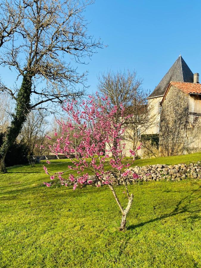 Maison Du Roc Bed and Breakfast Champagnac-de-Bélair Eksteriør billede