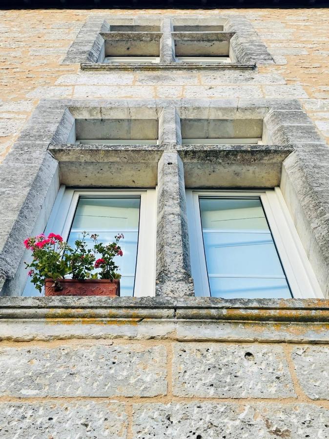 Maison Du Roc Bed and Breakfast Champagnac-de-Bélair Eksteriør billede